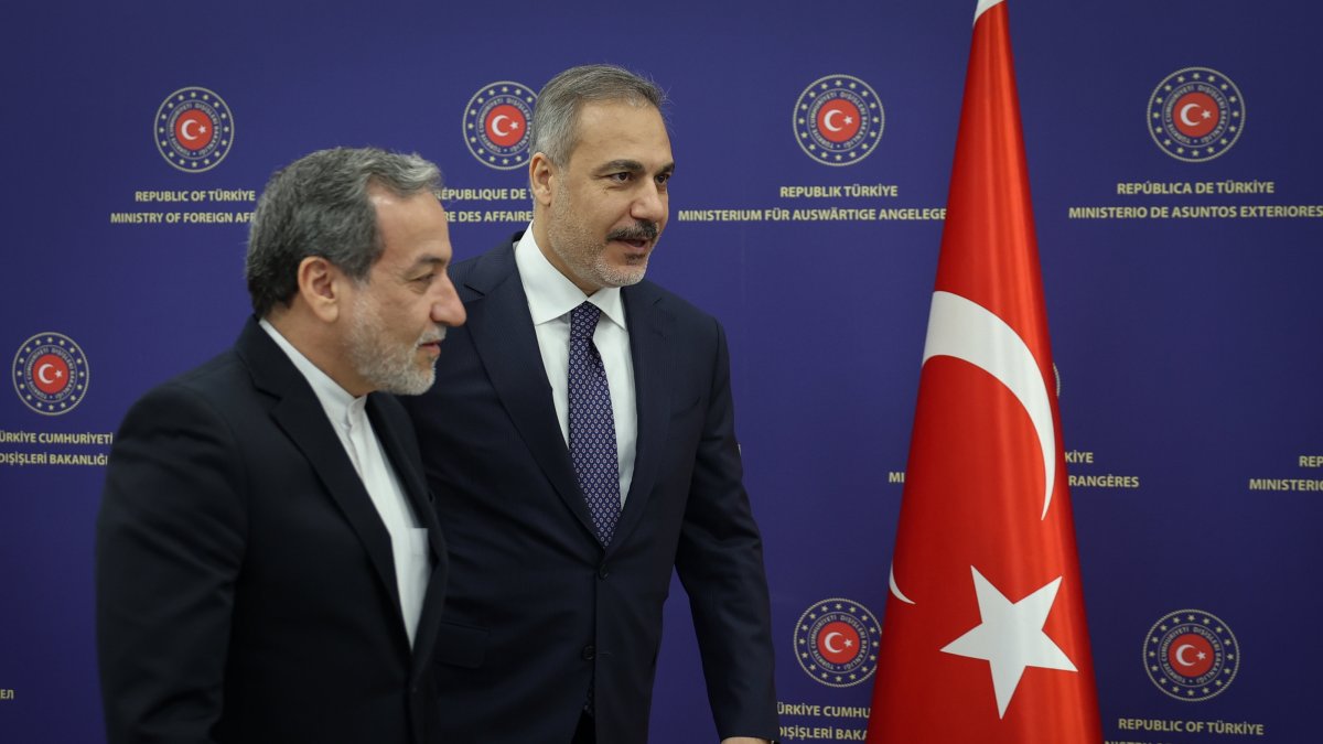 Foreign Minister Hakan Fidan (R) and his Iranian counterpart Abbas Araghchi (L) attend a news conference in the capital Ankara, Türkiye, Dec. 2, 2024. (AA Photo)