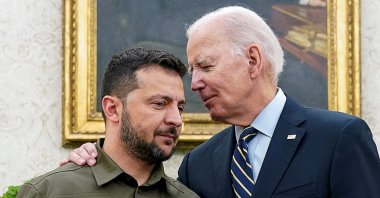 Ukrainian President Volodymyr Zelenskyy is embraced by U.S. President Joe Biden in the Oval Office of the White House in Washington, D.C., Sept. 21, 2023. (Reuters Photo)