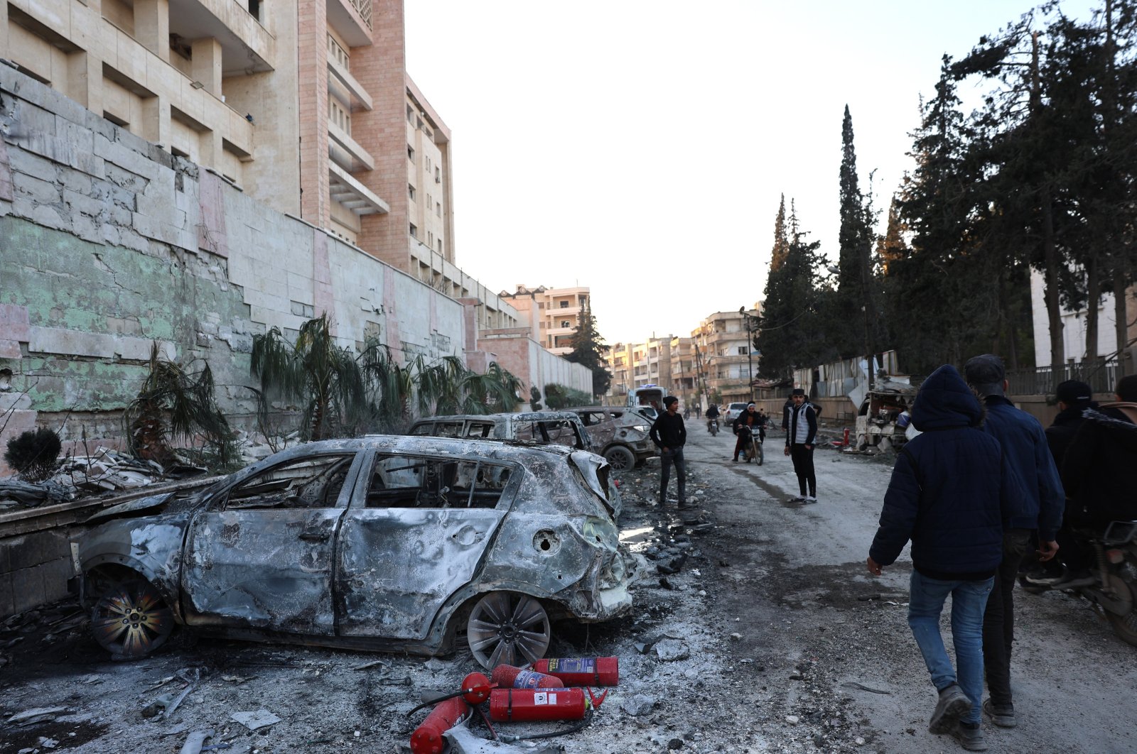 People inspect the damaged at Ibn Sina Hospital following a Russian airstrike, Idlib, northern Syria, Dec. 2, 2024. (EPA Photo)