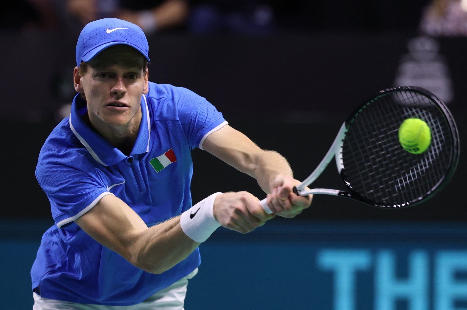 Italy&#039;s Jannik Sinner returns a shot to Netherlands&#039; Tallon Griekspoor during their final singles match between Italy and Netherlands at the Davis Cup Finals at the Palacio de Deportes Jose Maria Martin Carpena arena, Malaga, Spain, Nov. 24, 2024. (AFP Photo)