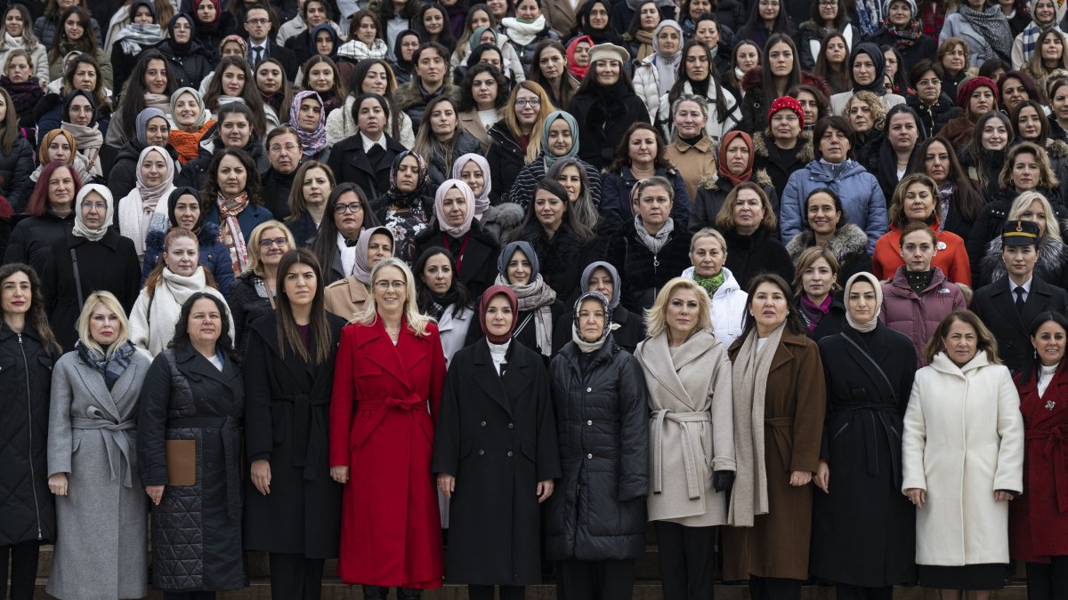 A group of women, including lawmakers, academics, government officials and NGO representatives, pose for a photo after visiting the Mausoleum of Atatürk, Ankara, Türkiye, Dec. 5, 2024. (AA Photo)