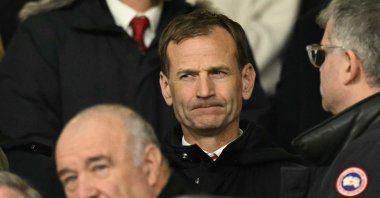 Manchester United&#039;s sporting director Dan Ashworth (C) at a UEFA Europa  League match, in Manchester, U.K., Nov. 28, 2024. (AFP Photo)