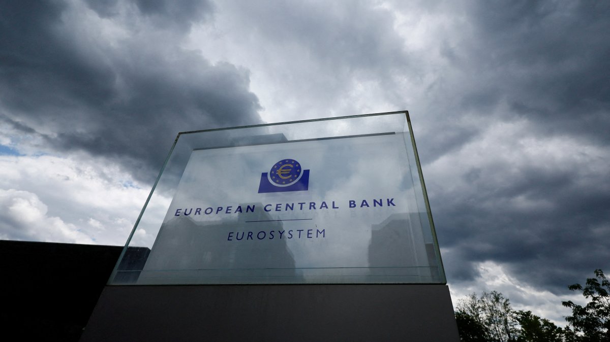 Dark clouds are seen over the building of the European Central Bank (ECB) in Frankfurt, Germany, June 6, 2024. (Reuters Photo)