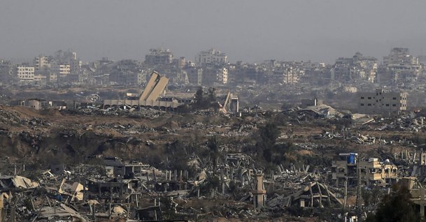 Destruction in the northern Gaza Strip as seen from Nuseirat refugee camp, central Gaza Strip, Dec. 7, 2024. (EPA Photo)