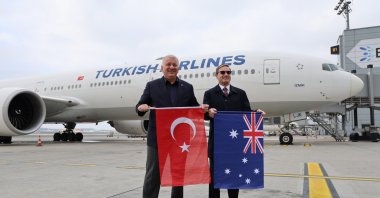 Turkish Airlines General Manager Bilal Ekşi (L) and Australia's Consul General in Istanbul Tony Huber mark the launch of THY flights between Istanbul and Sydney, Istanbul, Türkiye, Nov. 28, 2024. (IHA Photo)