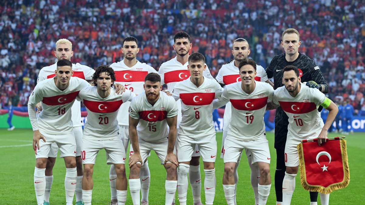 Turkish national team players pose for a team photograph prior to the UEFA EURO 2024 quarterfinal match against Netherlands, Olympiastadion, Berlin, Germany, July 6, 2024. (Getty Images Photo)