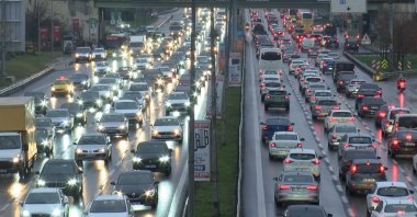 Heavy morning traffic fills the streets of Istanbul, Türkiye, Dec. 13, 2024. (DHA Photo) 