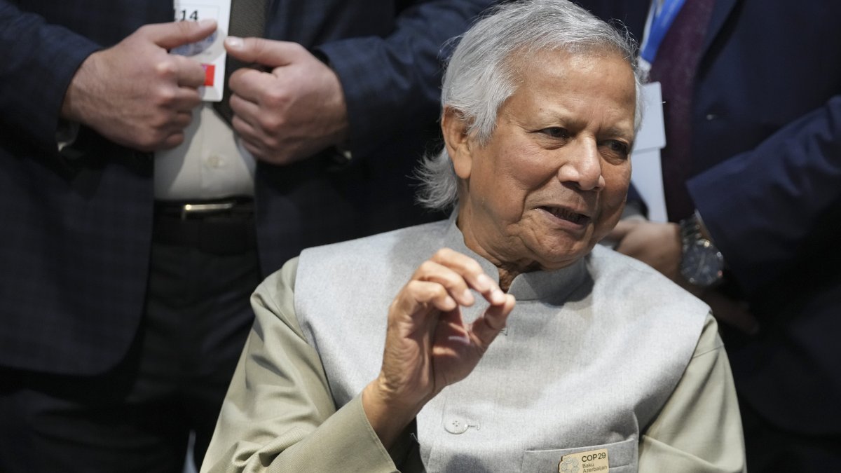 Muhammad Yunus, head of Bangladesh&#039;s interim government, speaks to media members at the COP29 U.N. Climate Summit, in Baku, Azerbaijan, Nov. 13, 2024. (AP Photo)