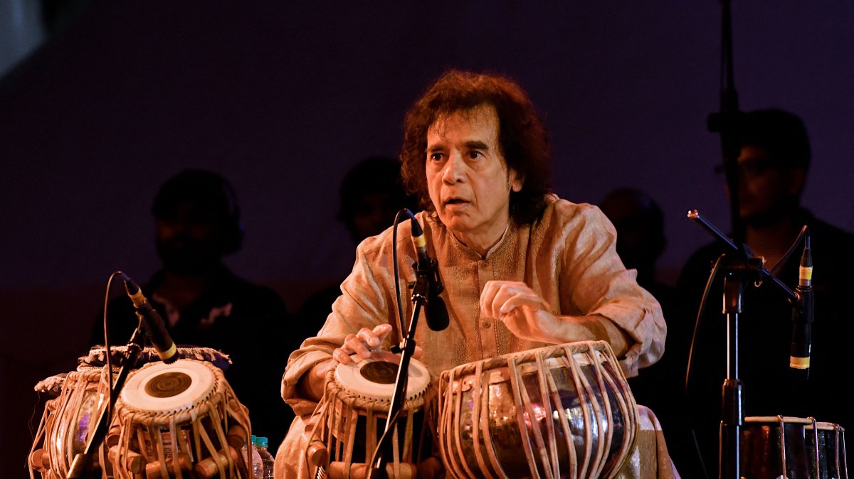 Indian musician, percussionist and tabla exponent Zakir Hussain performs during a concert at the Indian Music Experience (IME), the country’s first interactive music museum, Bangalore, India, July 27, 2019. (AFP Photo)