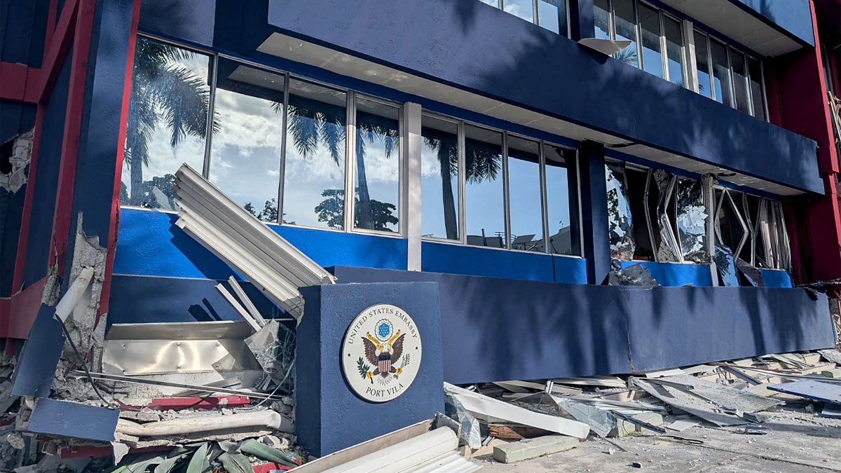 A severely damaged building housing the embassies of the U.S., U.K. and New Zealand after a powerful earthquake struck Port Vila, the capital city of Vanuatu, Dec. 17, 2024. (AFP Photo)