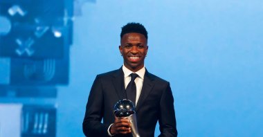 Brazilian forward Vinicius Junior poses with the Best Player trophy during the Best FIFA Football Awards 2024 ceremony, Doha, Qatar, Dec. 17, 2024. (AFP Photo)