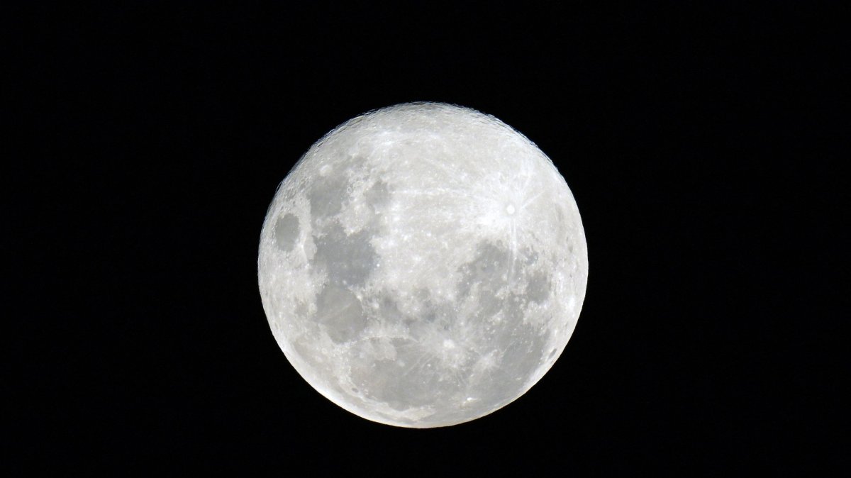 The cold Moon, the last full moon of 2024, is pictured over Buenos Aires, Argentina, Dec. 15, 2024. (AFP Photo)