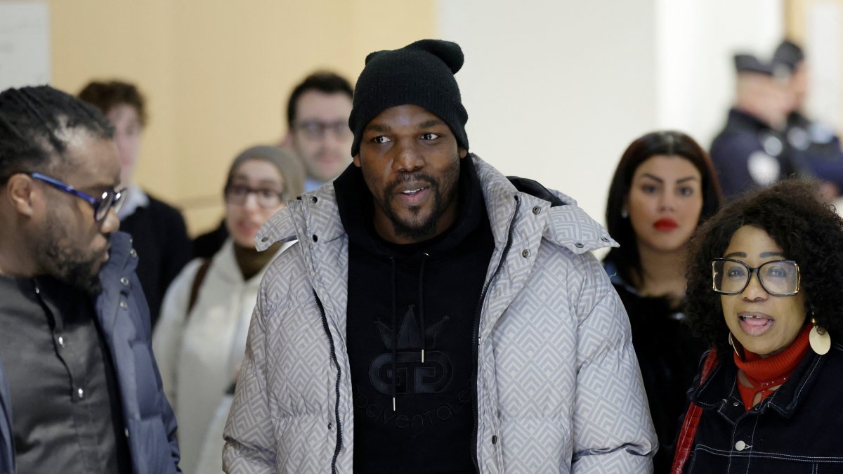 Mathias Pogba, brother of Paul Pogba, arrives to attend the verdict in his trial with 5 others in an extortion case targeting French player Paul Pogba at Paris criminal court, Paris, France, Dec. 19, 2024. (Reuters Photo)