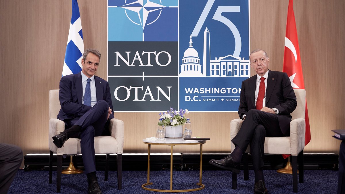 President Recep Tayyip Erdoğan and Greek Prime Minister Kyriakos Mitsotakis (L) meet on the sidelines of a NATO Summit, Washington, U.S., July 10, 2024. (Reuters Photo)