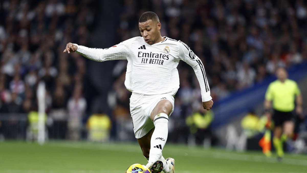 Real Madrid&#039;s Kylian Mbappe in action during the LaLiga match against Sevilla at the Santiago Bernabeu, Madrid, Spain, Dec. 22, 2024. (Reuters Photo)