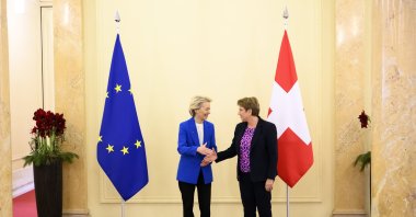 Swiss Federal President Viola Amherd (R) shakes hands with European Commission President Ursula von der Leyen (L) before a bilateral meeting, Bern, Switzerland, Dec. 20, 2024. (EPA Photo)