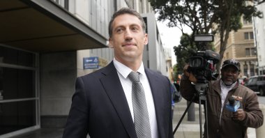 Alex Spiro, attorney for Elon Musk, leaves a federal courthouse in San Francisco, U.S., Feb. 3, 2023. (AP Photo)