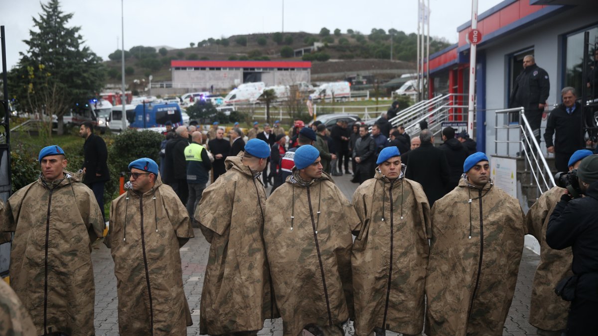 Disaster and Emergency Management Authority (AFAD) teams investigate a fatal factory explosion, Karesi, Balıkesir, Türkiye, Dec. 24, 2024. (AA Photo)