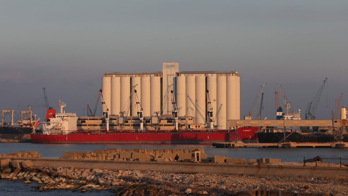 This picture shows silos at the seaport in Tartus, western Syria, Dec. 17, 2024. (AFP Photo)