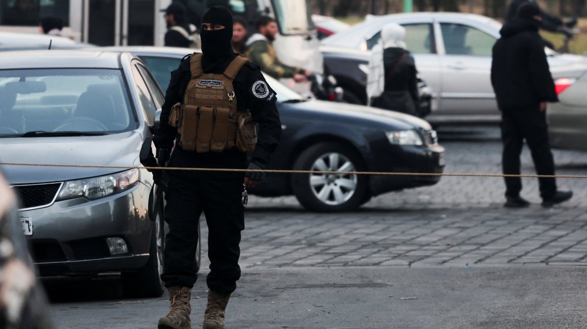 A member of the Syrian Salvation Government is seen on patrol in Damascus, Syria, Dec. 24, 2024. (Reuters Photo)