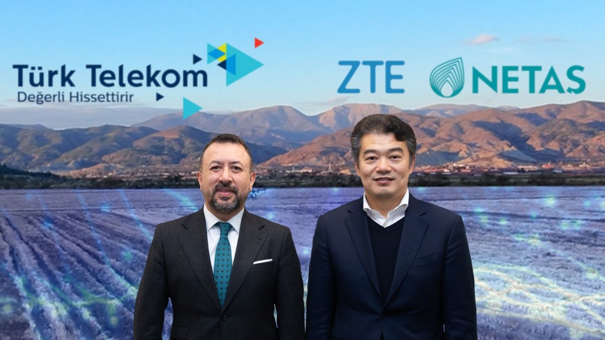 Türk Telekom Network Deputy General Manager Zafer Orhan (L) and ZTE Corporation Europe and America Regional President and Netaş Board Chairperson Aiguang Peng, Dec. 26, 2024. (DHA Photo)