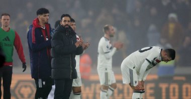 Manchester United manager Ruben Amorim applauds fans after the English Premier League football match between Wolverhampton Wanderers and Manchester United at the Molineux Stadium, Wolverhampton, England, Dec. 26, 2024. (Reuters Photo)