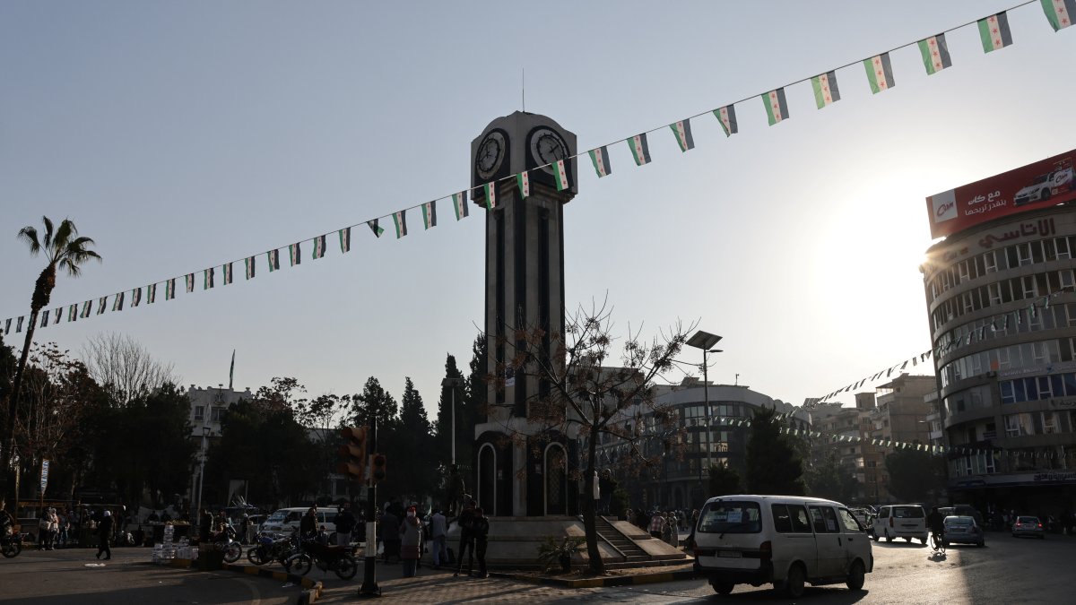 A general view of the street as security forces keep watch, Homs, Syria, Dec. 26, 2024. (Reuters Photo)