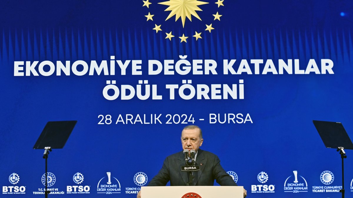 President Recep Tayyip Erdoğan delivers a speech at the Award Ceremony for Contributors to Economy, Bursa, northwestern Türkiye, Dec. 28, 2024. (IHA Photo)