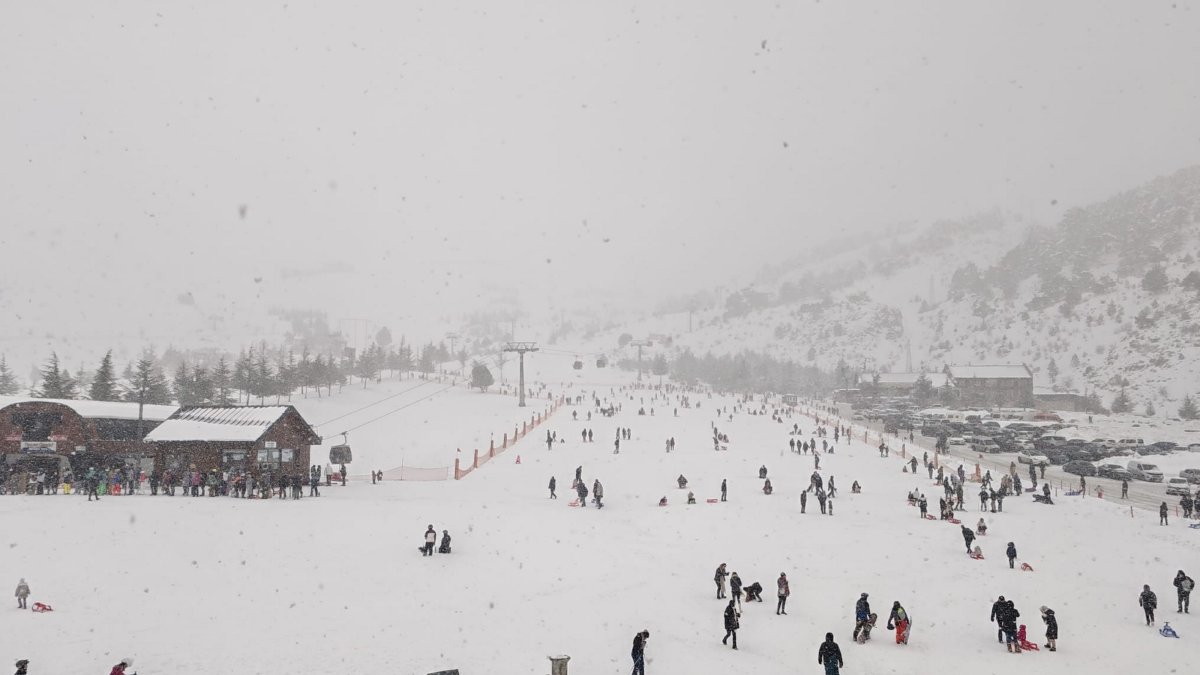 Skiers enjoying the slopes at Davraz Ski Resort with excellent snow conditions in Isparta, TÃ¼rkiye, Dec. 29, 2024. (AA Photo)