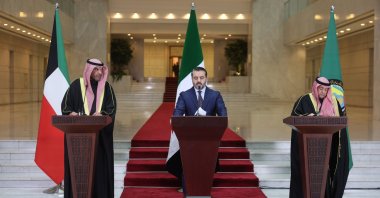 Kuwait's Foreign Minister Abdullah Ali al-Yahya (L), Syrian Foreign Minister Asaad Hassan al-Shibani (C) and the secretary-general of the Gulf Cooperation Council (GCC) Jassim Mohammed al-Budaiwi (R) attend a news conference after their meeting in Damascus, Syria, Dec. 30, 2024. (EPA Photo)