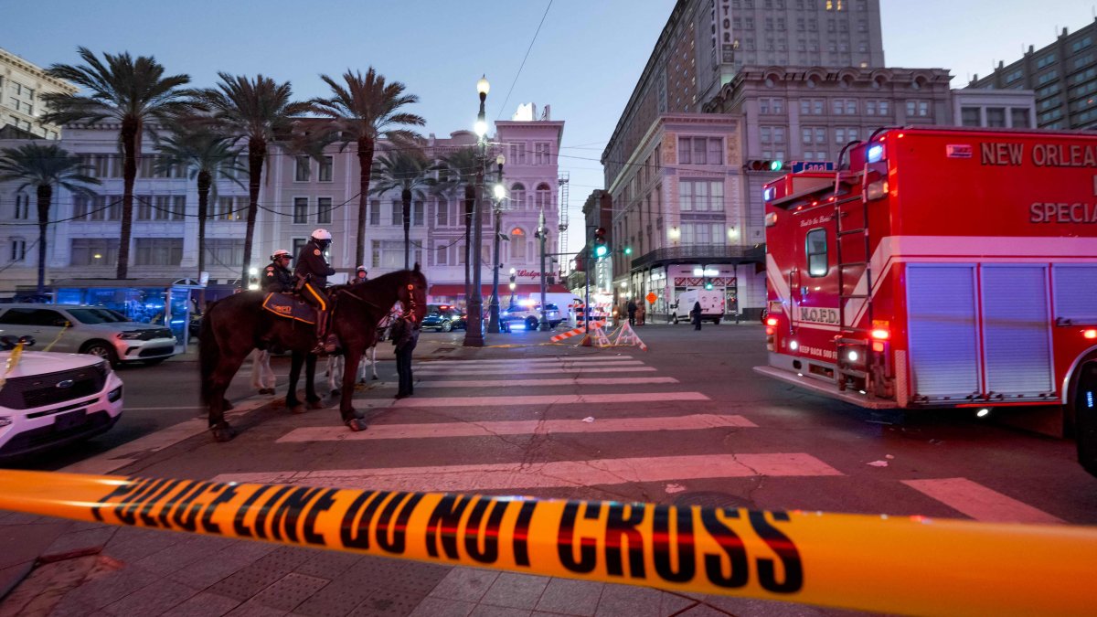 Police cordon off the intersection of Canal Street and Bourbon Street in the French Quarter of New Orleans, Louisiana, U.S., Jan. 1, 2025. (AFP Photo)