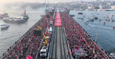 An aerial view of the crowd gathered for the rally on Galata Bridge, in Istanbul, Türkiye, Jan. 1, 2025. (AA Photo) 