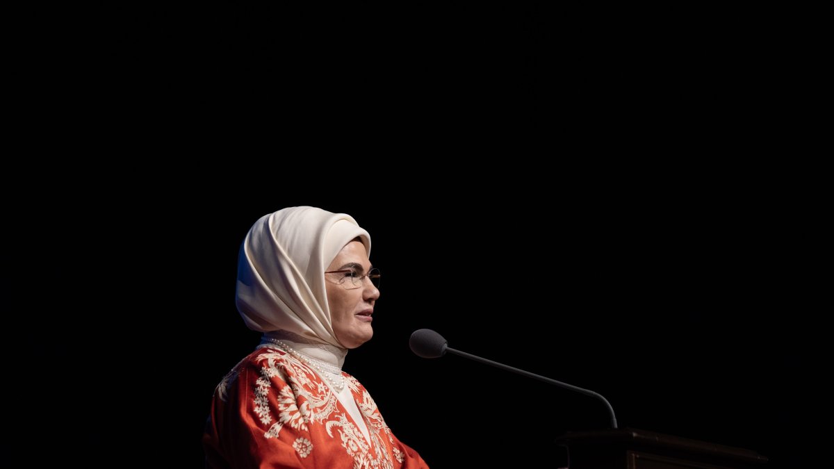 First lady Emine Erdoğan speaks at the &quot;Anadoludakiler Project&quot; documentary launch, Ankara, Türkiye, Dec. 17, 2024. (AA Photo)