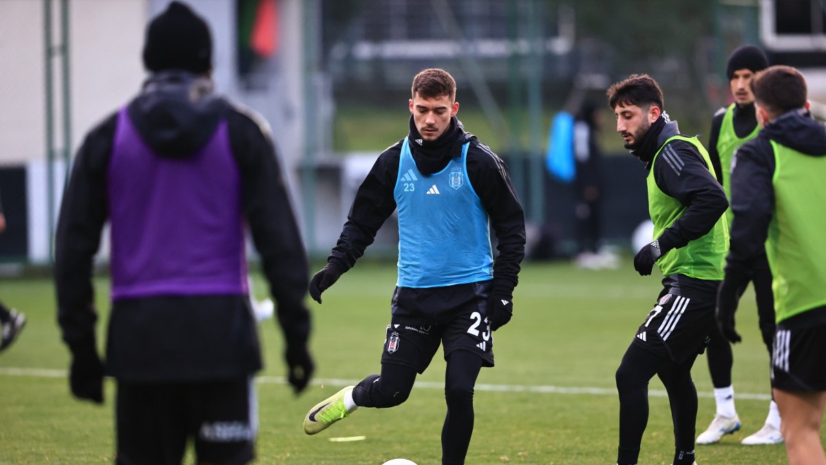 Beşiktaş players train ahead of the Süper Lig match against Rizespor, Istanbul, Türkiye, Dec. 12, 2024. (IHA Photo)