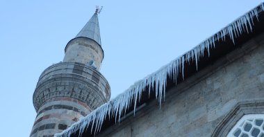 Icicles form on the roof of Lalapaşa Mosque amid freezing temperatures, Erzurum, Türkiye, Jan. 2, 2024. (AA Photo)