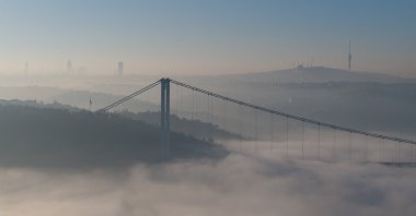 Istanbul has recently been engulfed by dense fog and worsening air quality due to high atmospheric pressure. (AA Photo)