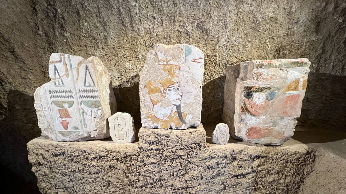 An artefact is displayed inside the tomb of Jehuti-Mes, that was discovered by archaeologists from the Ministry of Tourism and Antiquities along with the staff of Zahi Hawass&#039; archaeological and heritage mission, near the Queen Hatshepsut Valley Temple in Deir El-Bahari on the Nile&#039;s west bank in Luxor, Egypt, Jan. 8, 2025. (Reuters Photo)