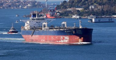 A crude oil tanker transits the Bosporus in Istanbul, Türkiye, April 4, 2024. (Reuters Photo)
