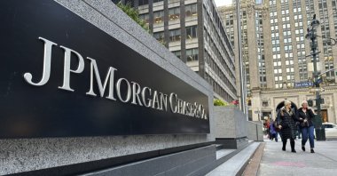 Pedestrians approach JPMorgan Chase headquarters in New York, U.S., Dec. 29, 2023. (AP Photo)