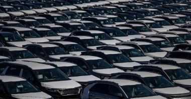 New vehicles are seen at a parking lot in the Port of Richmond, at the bay of San Francisco, California, U.S., June 8, 2023. (Reuters Photo)