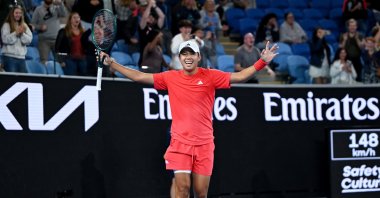 Learner Tien of the U.S. celebrates winning his second-round match against Russia&#039;s Daniil Medvedev in Australian Open, Melbourne, Australia, Jan. 15, 2025. (Reuters Photo)