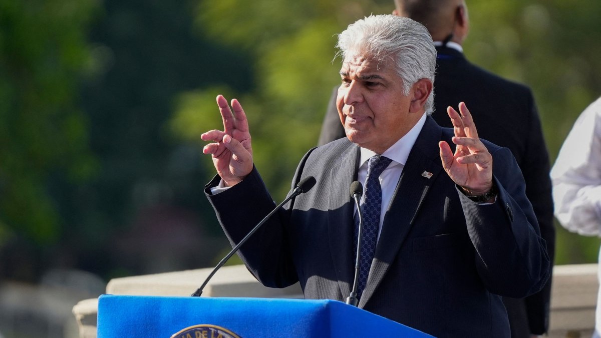 Panama&#039;s President Jose Raul Mulino gives a speech during the ceremony to mark the 25th anniversary of the United States&#039; handover of the interoceanic Panama Canal to Panama, in Panama City, Dec. 31, 2024. (AFP Photo)