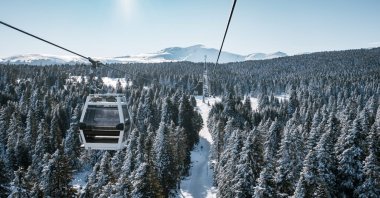A Bursa Teleferik cable car, Bursa, Türkiye. (Courtesy of Bursa Teleferik)