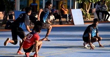 Members of India's men's kho kho team take part in selection trials ahead of the upcoming Kho Kho World Cup, New Delhi, India, Jan. 8, 2025. (AFP Photo)