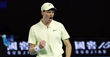 Italy's Jannik Sinner celebrates winning his semifinal match against Ben Shelton of the U.S., Melbourne, Australia, Jan. 24, 2025. (Reuters Photo)