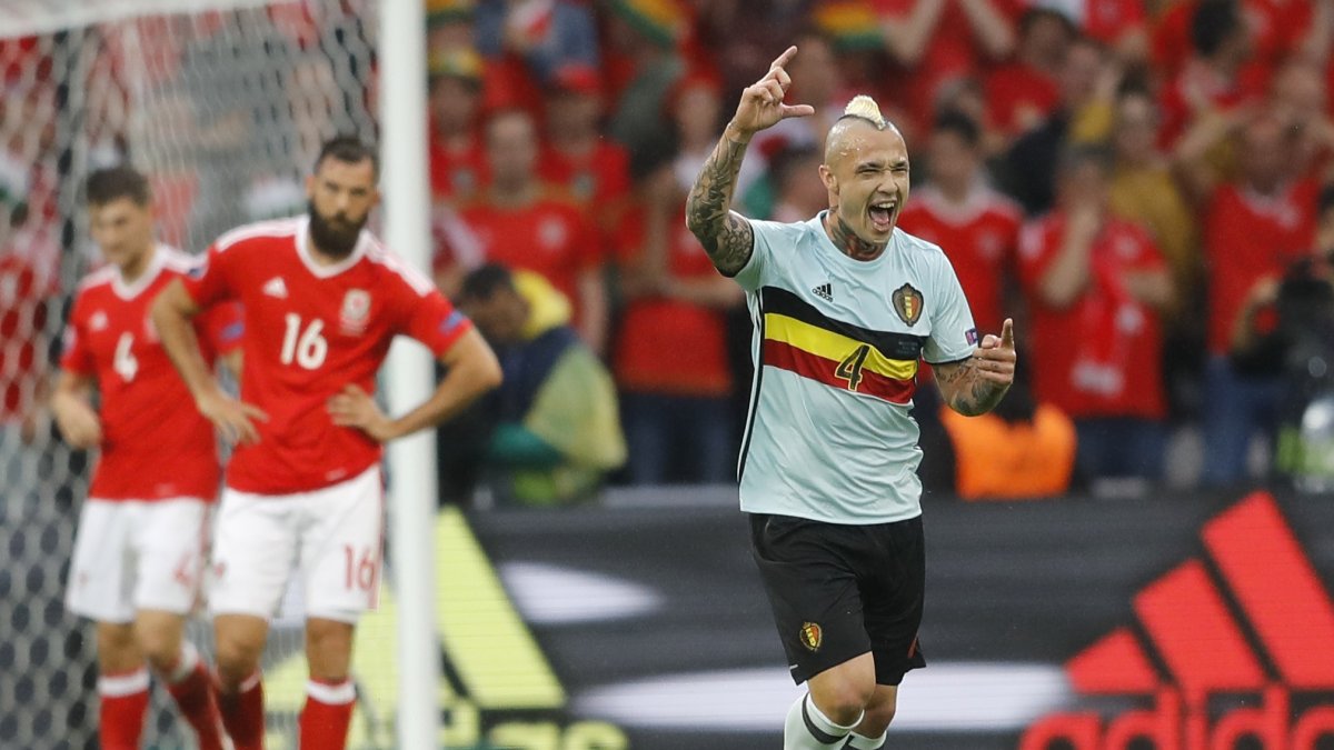 Belgium&#039;s Radja Nainggolan celebrates scoring against Wales in the Euro 2016 quarterfinals, Lille, France, July 1, 2016. (AP Photo)