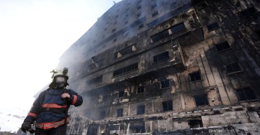 A view of the burnt Grand Kartal Hotel at Kartalkaya Ski Resort, Bolu, Türkiye, Jan. 21, 2025. (AA Photo) 