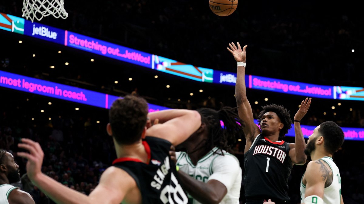 Houston Rockets&#039; Amen Thompson takes the game-winning shot against the Boston Celtics, in Boston, Massachusetts, U.S., Jan. 27, 2025. (AFP Photo)