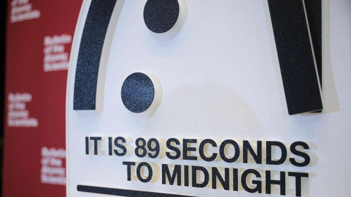 The 2025 Doomsday Clock time is displayed after the time revealed by The Bulletin of the Atomic Scientists at the U.S. Institute of Peace, Washington D.C., U.S., Jan. 28, 2025. (AFP Photo)