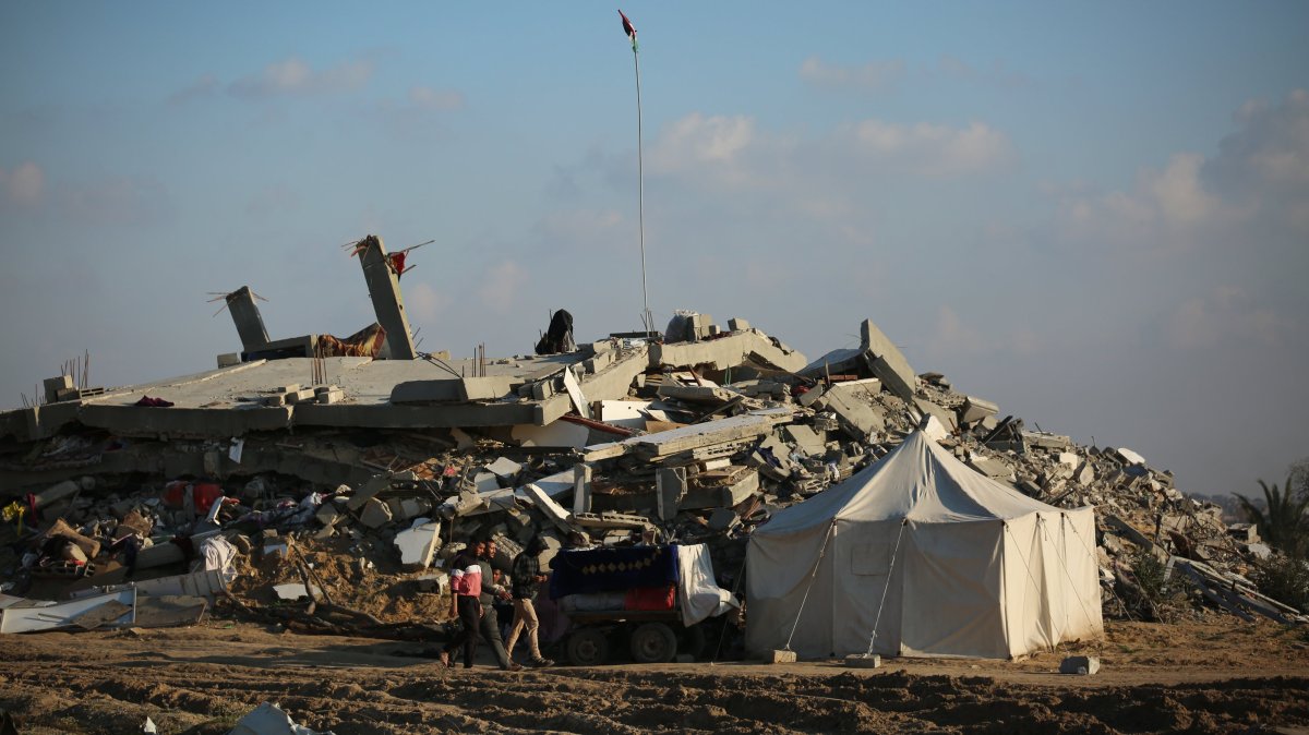 A tent stands as a symbol of resilience as people begin rebuilding their lives in Gaza, Palestine, Feb. 2, 2025. (AA Photo)